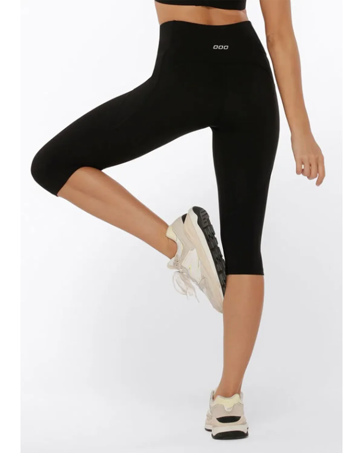 Lorna Jane Amy Phone Pocket 3/4 Tech Leggings - Recycled Black